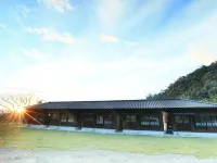 Sun Moon Home Hotels near Lalu Island