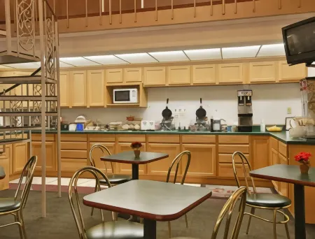 Days Inn by Wyndham Hays