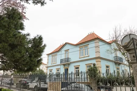 Surf & Sea Suites Отели в г. Пареде