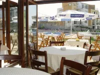 Family Hotel Muses - Beach