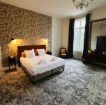 Logis Hôtels Château de La Barge Hotels in Chaintre