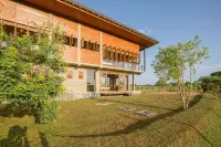 Tree Tops Yala Hotels in Hambantota