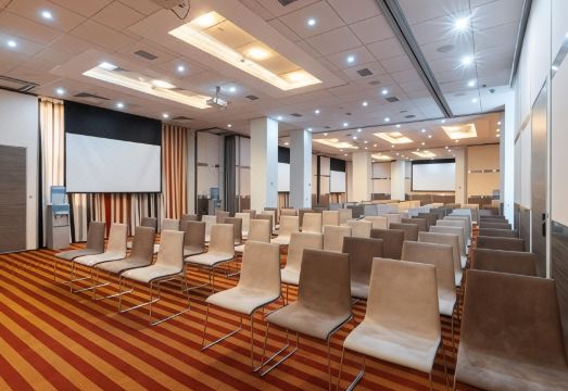 이비스 아스타나