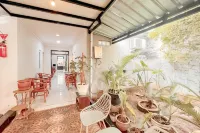Perdana Kasih Hotel Klaten - parking