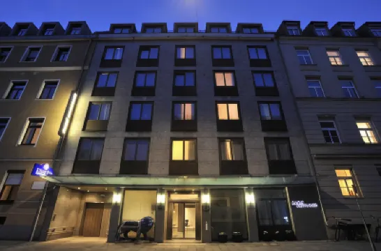 ホテル コンコルド ミュンヘン新市庁舎周辺のホテル