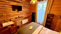 Cabin-style Nook for 2 - Apartments