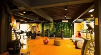 Mallberry Suites Business Hotel - С бассейном