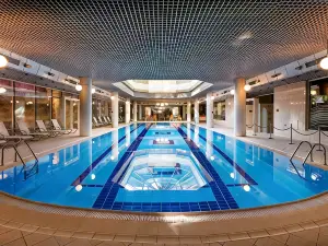 Hotel Aro Palace