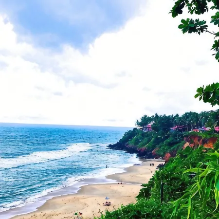 Black Beach Resort