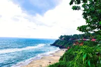 Black Beach Resort