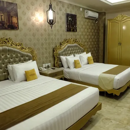 Apple Green Hotel