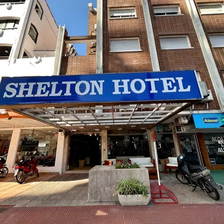 Punta del Este Shelton Hotel Отели рядом с достопримечательностью «Пляж Манса»