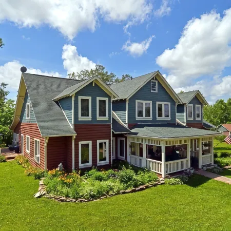 Historic prohibition Lodge next to golf course with private beach