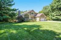 Secluded 2.5-Acre Modern Retreat by Lake Michigan–Near Holland & Grand Haven - Boutique