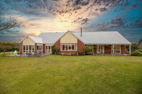 Calm Swan Villa