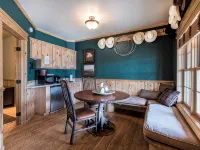 Cabin 3 at the Almo Inn, Close to City of Rocks National Park and Castle Rock Hotels in Almo