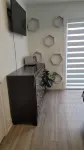 Modern Suite Near Hamilton Airport