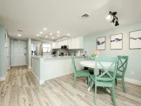 Direct Ocean Front Condo steps away from the Beach! Hotels in Ponce Inlet