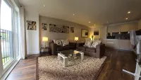 Elegant 2BD/2BA | City Centre Luxury w/ Lake View - Apartments