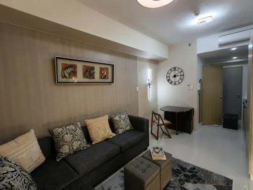 Taal View Condo in Tagaytay with Parking - غرفة مطلة على الجبل