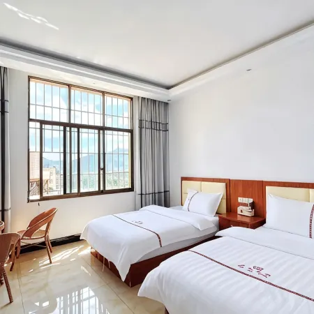 Panzhou Yuqin Inn