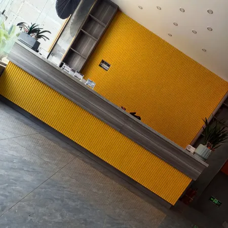Rongcheng Business Express Hotel Отели в г. Юйпин-Дунский автономный уезд