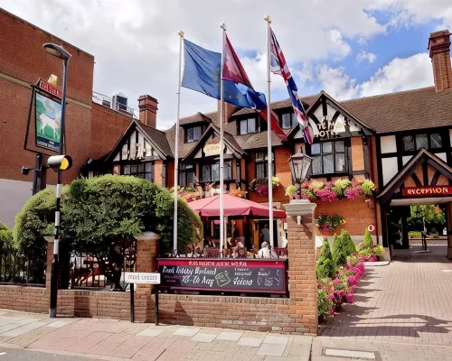 The White Hart Hotel Hotels near Hampton Wick