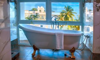Madinat Al Bahr Business & Spa Hotel
