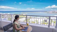 Hilton Okinawa Chatan Resort - Sea View