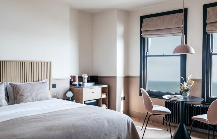 Port Hotel
