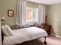 Family Friendly Homestead + 2 Aquarium Passes located 25 minutes from Monterey