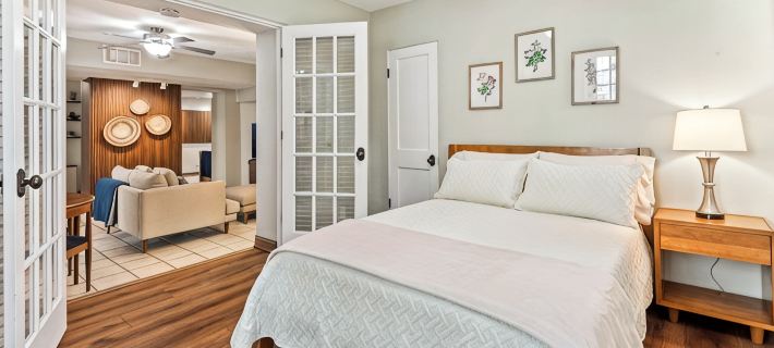 The Carriage House - Historic getaway in the heart of the city! Hotels in Manhattan