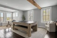 Coastal Spacious Retreat Downtown Kennebunkport Village
