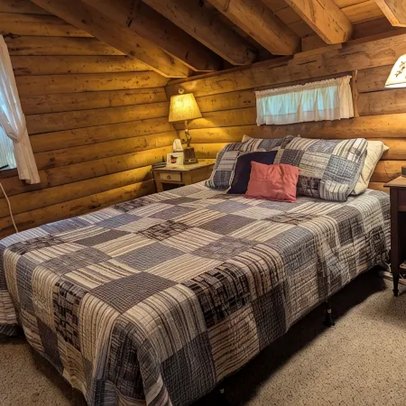 Private, Cozy 4-Bedroom Log Cabin with 374 Feet of Lakeshore on Washburn Lake!
