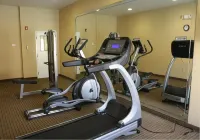 La Quinta Inn & Suites by Wyndham Vicksburg - Gym