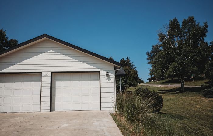 Contemporary Studio within Walking Distance of Downtown Bigfork!