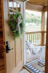 Romantic Cabin sitting on 18 acres of flat land surrounded by a creek! - Alppimaja