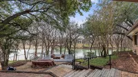 Honey Dreams on Lake McQueeney.  Within minutes to tons of local attractions! - 4-Star