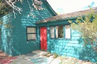 Cozy1890's Bungalow in Historic Georgetown. Ski Nearby.