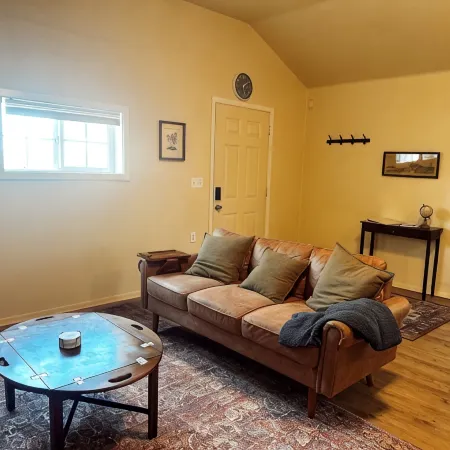 Charming studio in brilliant Philomath with AC, WiFi