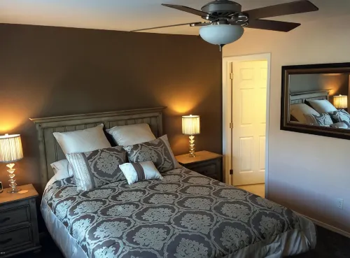 Luxurious Townhome Minutes From Beautiful Downtown, Golf Course, And Ski Area - 발코니
