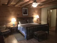 Cozy Mountain Cabin with pond one mile from the Blue Ridge Parkway