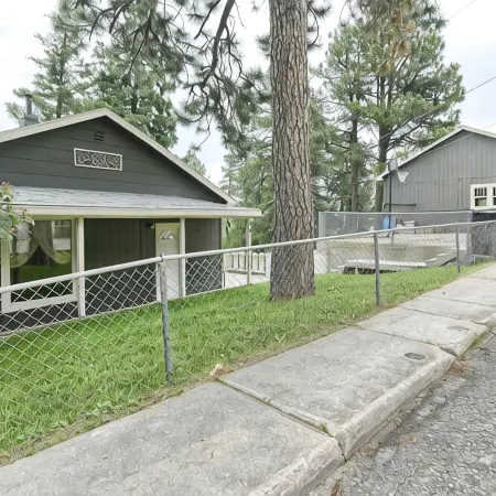 Black Barrel Lodge
