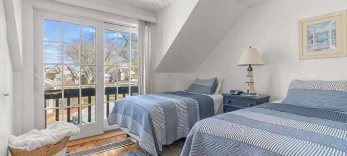 Maushop Village, 2-Bedroom, 1.5 Baths, Sleeps 4,  A/C, Patios & Private Beach Hotels in Mashpee