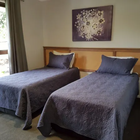 Beerwah House, 3Bedroom , swimming pool, near Australia Zoo, Sunshine Coast