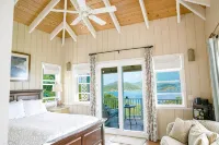 House of Open Arms Cottage: AC, White Water Views,Romantic, Private,! - Homestays