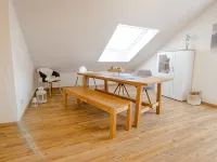 Modern and bright vacation apartment with Hutewald view Hotels in Vohl