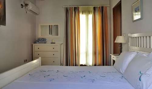 Alonissos, Old Village (Hora) wonderful apartment with amazing  clear sea views - Apartments