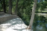 The Cottage At Axis Hill Farm with Private Riverfront - 3-Sterne