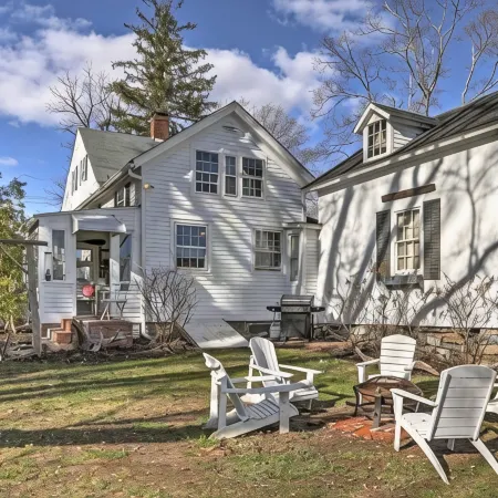 Authentic 1795 Historic Homestead w/ Private Grounds for Gatherings and Retreats